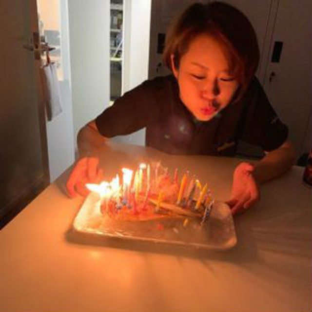 誕生日祝いに鯖ケーキ！