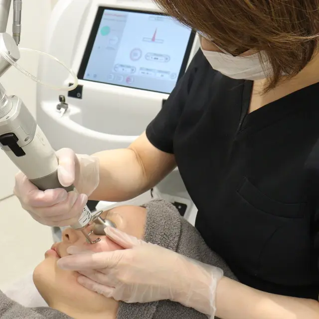 フラクショナルレーザー治療 | Beauty Tuning Clinic
